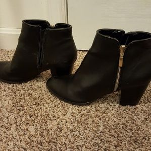 Black heeled booties